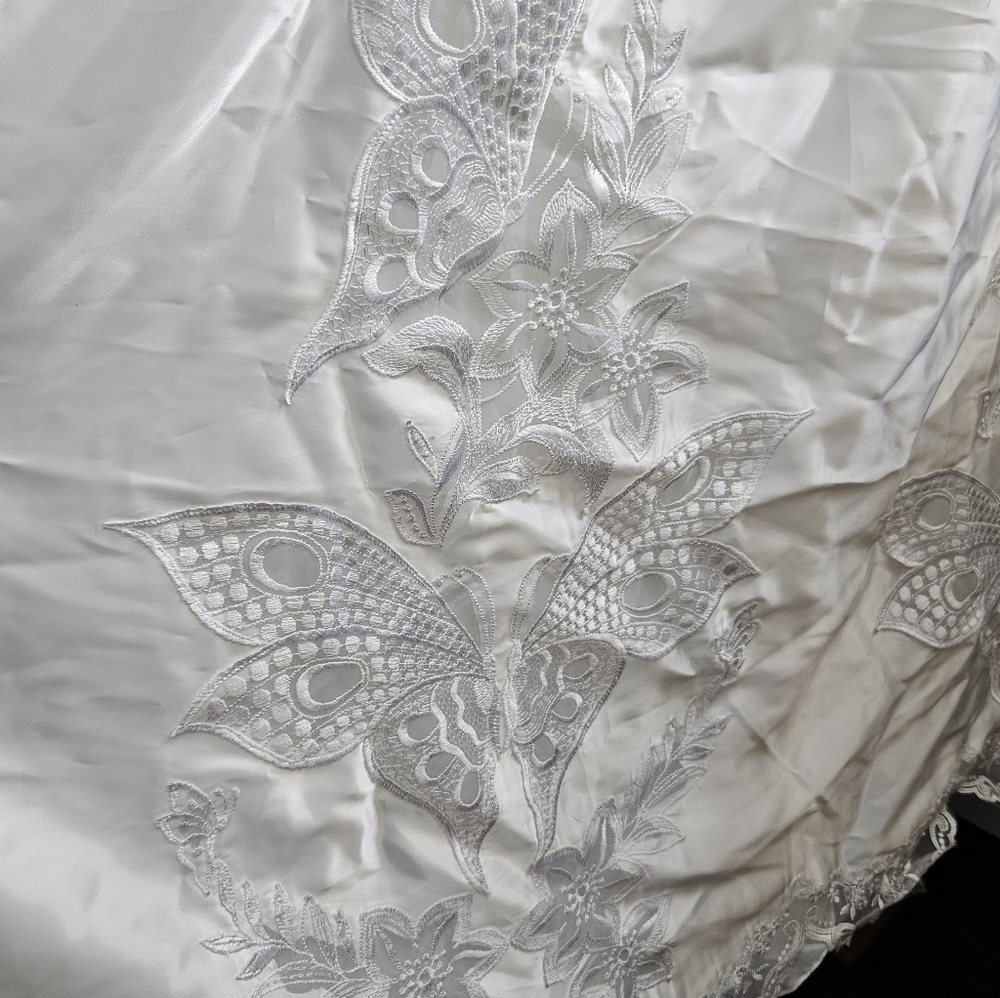 1990's wedding gown.Stunning - Picture 14 of 15